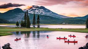 Bend: Moonlight and Starlight Canoe Tour
