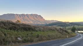 6D5N Tasmania Unveiled: Discovering Icons and Hidden Gems