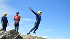 Newquay: Coasteering