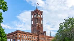 Berlin: Old Town Highlights Private Walking Tour
