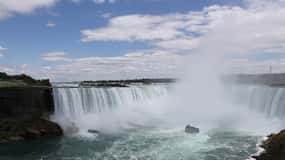 Toronto: Escursione di un giorno alle Cascate del Niagara con degustazione di vini e trasferimento