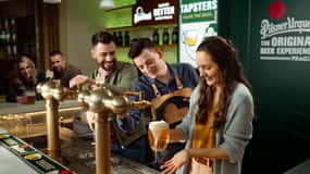 Prag - en ölkurs Ölhällningskurs på Pilsner Urquell Experience