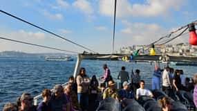 Bosforo di Istanbul: crociera mattutina di 3 ore con vista sulla parte asiatica