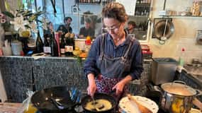 Cordoba: Market Tour and Cooking Class with Natural Wines
