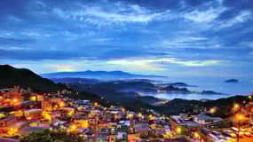 From Taipei: Old Gold Rush Town Jiufen Guided Night Tour