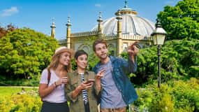 Brighton: City Walking Tour & Exploration Game