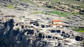 Da Tbilisi: Tour guidato di Mtskheta, Jvari, Gori, Uplistsikhe