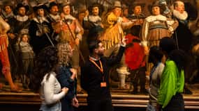 Amsterdam: Rijksmuseum Guided Tour and Ticket