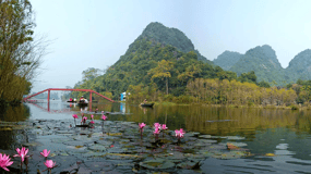 Hanoi: Perfume Pagoda Day Tour with Boat Ride & Cave Visit