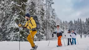 From Oslo: Oslomarka Forest Guided Snowshoeing Tour