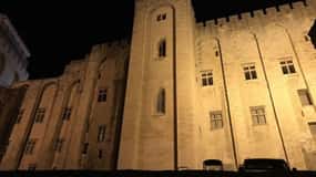 Avignon : La promenade nocturne entre bourgeois et chrétiens