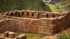Tour Sacred Valley Moray Salt Mines Ollantaytambo pisac+food