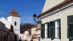 Medias: Guided Historical Walking Tour