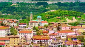 Desde Bucarest: Excursión de un día a Veliko Tarnovo y Arbanassi
