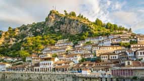Grüne Linie: Vlora-Apollonia-Divjake-Berat Geführte Tagestour