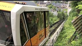 From Vienna: Salzburg, Melk, Hallstatt Tour