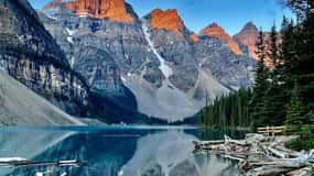 Banff/Canmore: Sunrise Experience at Moraine Lake