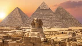 From Hurghada: Pyramids & Museum Small Group Tour by Van