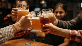 Prag - en ölresa Craft Beer Tour 8 tjeckiska ölsorter, taproom och ölträdgård
