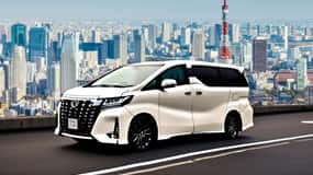 Tokyo: Private Transfer To Narita or Haneda Airport