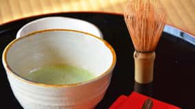 Osaka; zážitek z japonského čajového obřadu, mača a senča