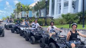 Nassau : Visite guidée en quad avec déjeuner et boisson bahaméenne