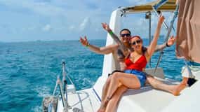 Cancun: Isla Mujeres Premium Catamaran Half-Day Tour