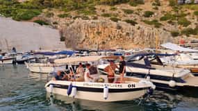 Otranto: Tour in barca con snorkeling e degustazione di cibo locale