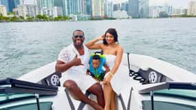 Miami: Privat båtuthyrning med champagne och kapten