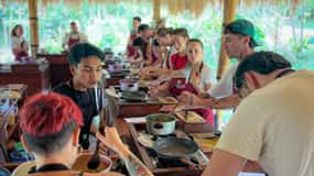 Ubud: Organiczne zbiory na farmie, lekcje gotowania na Bali prowadzone przez Pemulan