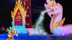 Phuket: Siam Niramit Ticket de entrada con traslado de ida y vuelta y cena