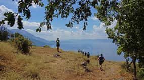 Wandernde Bergdörfer und Strandnachmittag, ab Ohrid.