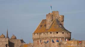 Saint-Malo: Breathtaking landscapes and History Walking Tour