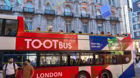 Londres: Tour nocturno en autobús Tootbus por Londres