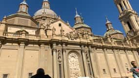 Zaragoza -Local Chinese speaking tour guide, walking tour.