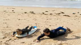 Whangamatā: Private Couple Surf Lesson