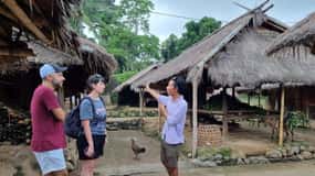 Lombok: Private Car/Van Charter with Driver-Guide