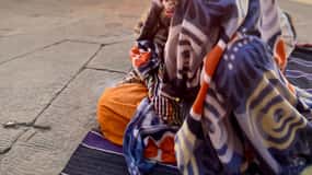 Kashi :: Heritage Walk into old city with morning boat ride