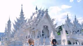 Chiang Rai : The Best Temples, Tea Plantation & Lalitta Café