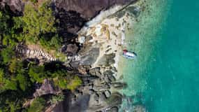 From Airlie Beach: Hook Island Cultural Tour, Sail & Snorkel