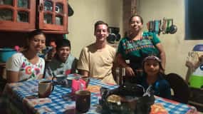 Mayahuisje San Jorge Meer Atitlan