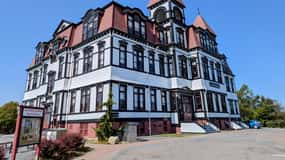 Peggy’s Cove & Lunenburg + 2 Hidden Gems – Full Day Tour