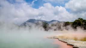 Rotorua & Taupo:Wai-O-Tapu, Redwood Walk & Hukka falls Tour
