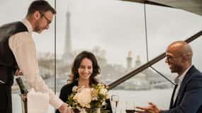 Parijs: 4-gangen dinercruise op de Seine met livemuziek