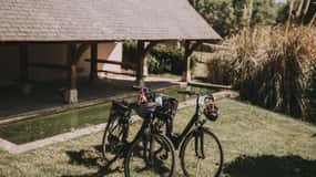 Chenonceaux by bike: the dear mirrors your day!