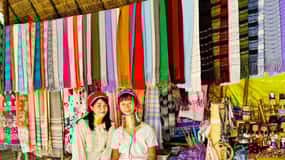 Chiang Rai: 3 Temples, Long Neck Village & Lalitta Café