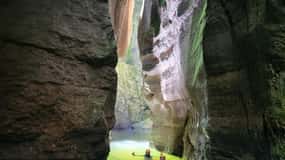 Annecy: Guided Canyoning Trip