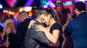 San Juan: Salsa Nightlife Class and Tour with a Cocktail