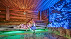 Cologne: 1-day ticket for the Aqualand adventure pool including sauna world