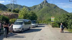 Shkoder: Overstappen naar Valbona/Theth/Shala rivier. Beide richtingen.